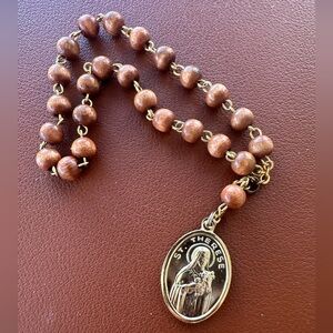 St Therese Ex Indumentis Wood Bead Prayer Religious Relic‎ Chaplet